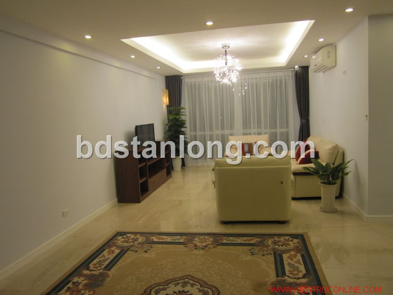 4 bedrooms Apartment in Tay Ho, Vietnam No. 6142