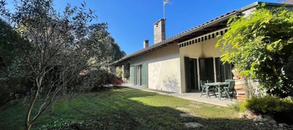 4 rooms Villa in Fino Mornasco, Italy No. 286299 23