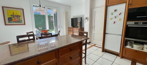 4 rooms Villa in Fino Mornasco, Italy No. 286299 17