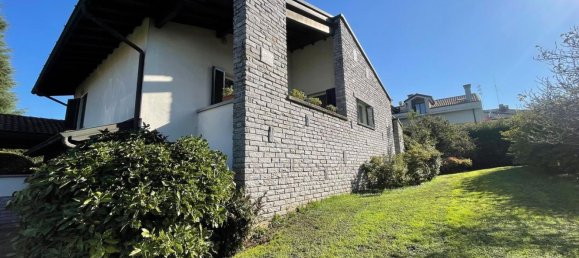 4 rooms Villa in Fino Mornasco, Italy No. 286299 4