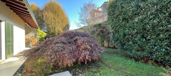 4 rooms Villa in Fino Mornasco, Italy No. 286299 8