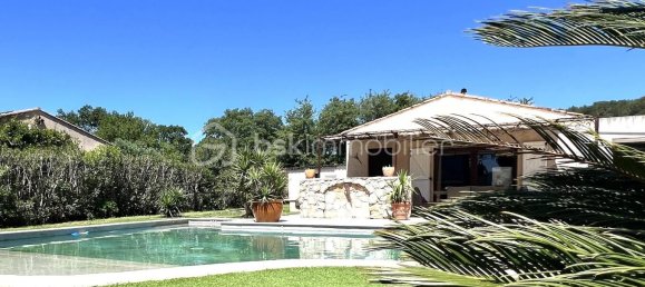 6 غرف نوم فيلا في Le Muy, France رقم 350601 3