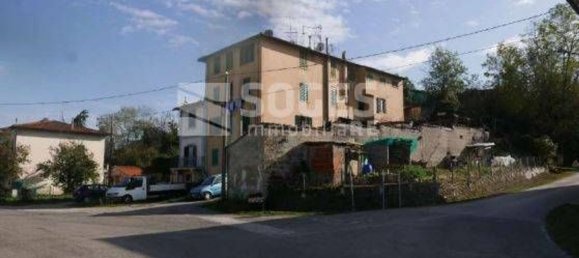 3 rooms Apartment in San Giovanni Valdarno, Italy No. 45301 23