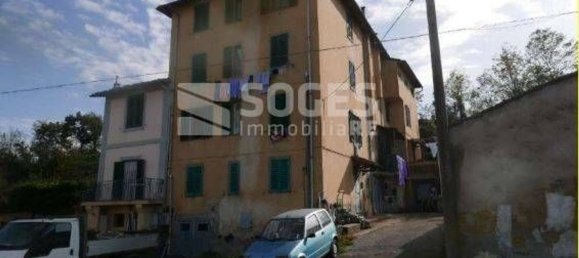 3 rooms Apartment in San Giovanni Valdarno, Italy No. 45301 24