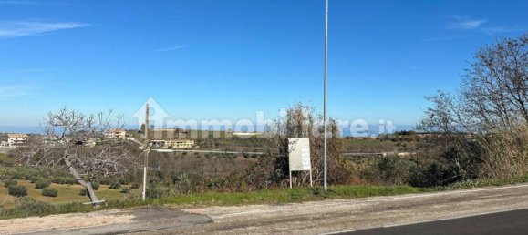 Terreno em Silvi, Italy 7060 m² N.º 260115 3