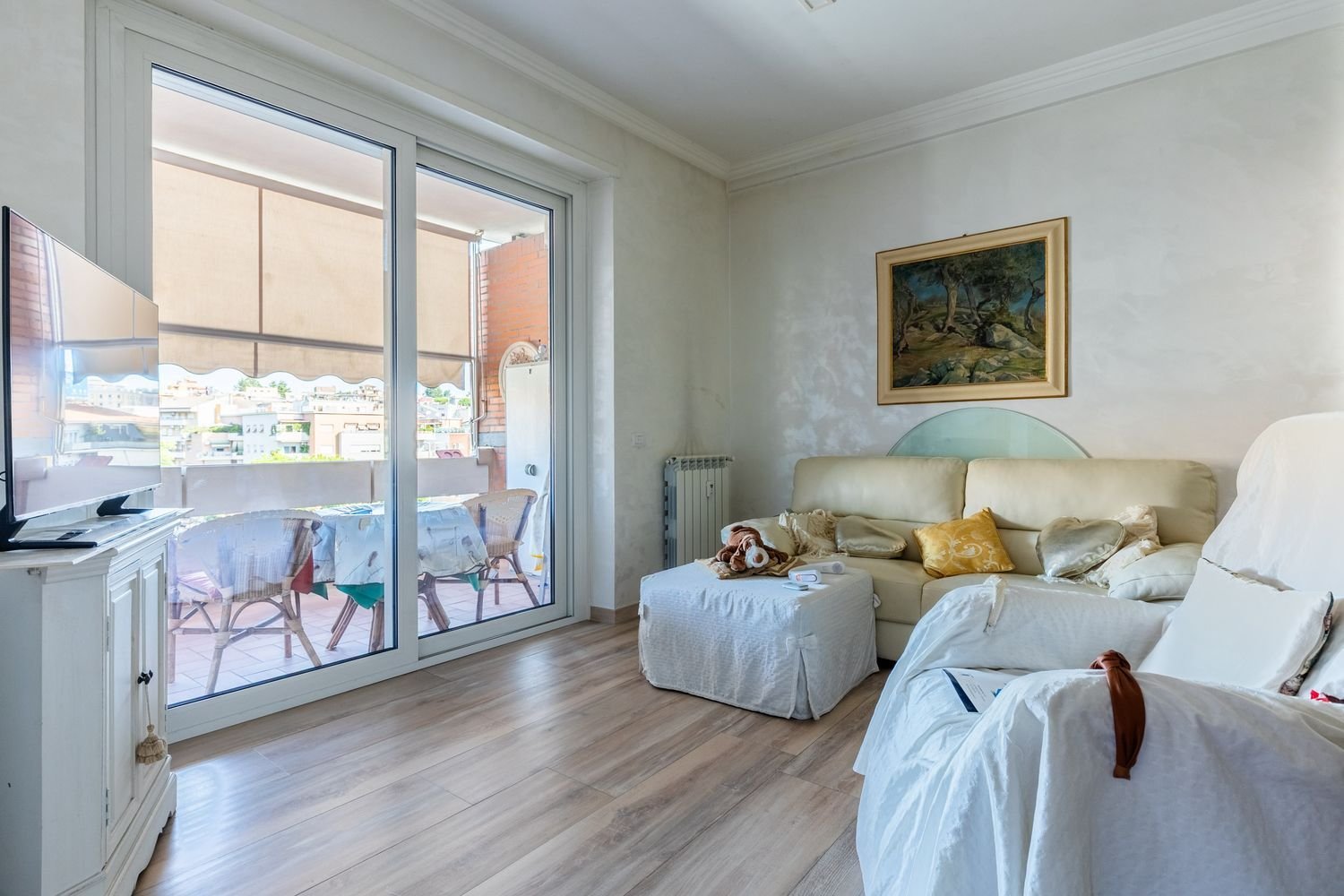 3 bedrooms Apartment in Rome, Italy No. 373923