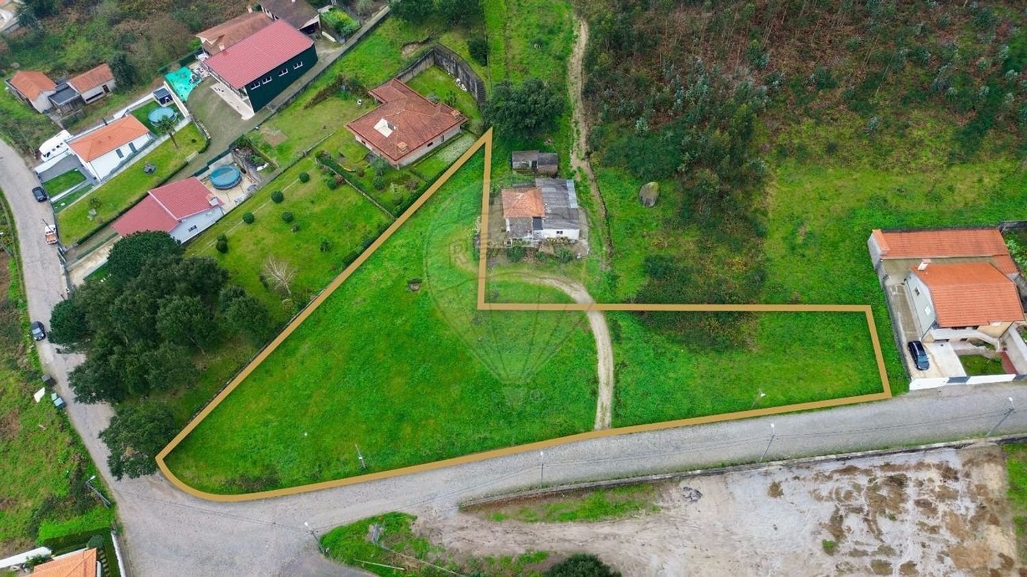  Land in Rebordoes, Portugal No. 317318