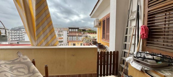 Квартира с 4 комнатами в Палермо, Италия № 15149 10