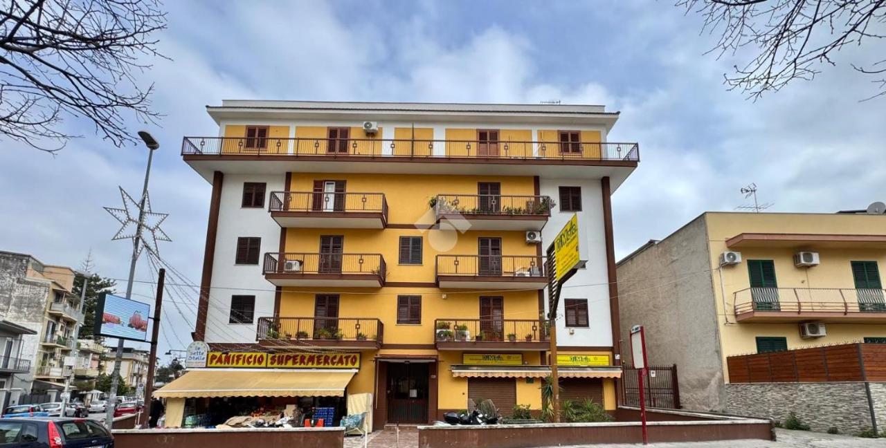 Apartamento de 4 divisões em Palermo, Italy N.º 15149