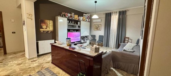 Квартира с 4 комнатами в Палермо, Италия № 15149 4