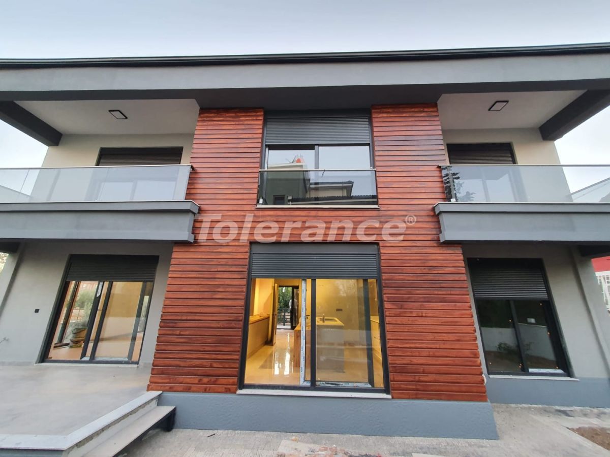 Villa 4+1 in Antalya, Turkey No. 26367