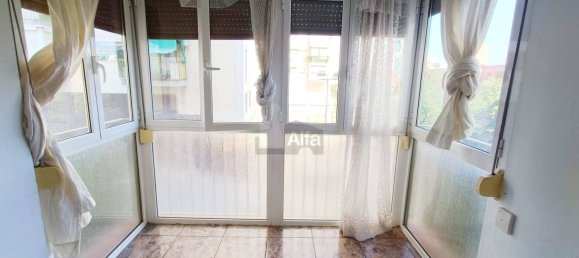 Apartamento de 3 dormitorios en L'Hospitalet de Llobregat, Spain No. 167800 6