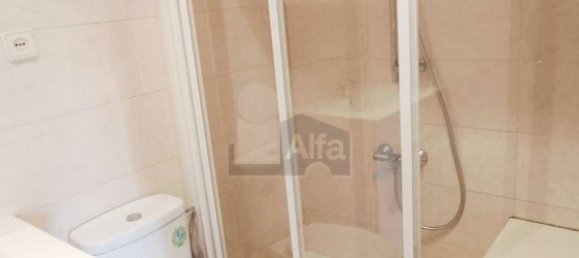 Apartamento de 3 dormitorios en L'Hospitalet de Llobregat, Spain No. 167800 18