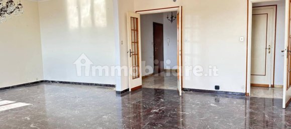 Apartamento de 4 dormitorios en Genoa, Italy No. 39192 8