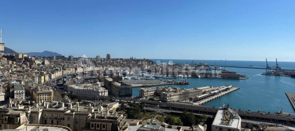 Apartamento de 4 dormitorios en Genoa, Italy No. 39192 28