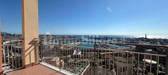 Apartamento de 4 dormitorios en Genoa, Italy No. 39192 30