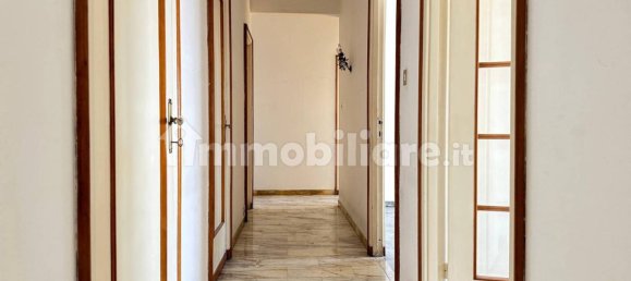 Apartamento de 4 dormitorios en Genoa, Italy No. 39192 10