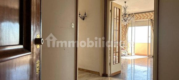 Apartamento de 4 dormitorios en Genoa, Italy No. 39192 2