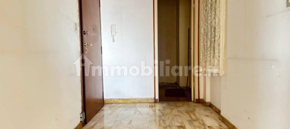 Apartamento de 4 dormitorios en Genoa, Italy No. 39192 4
