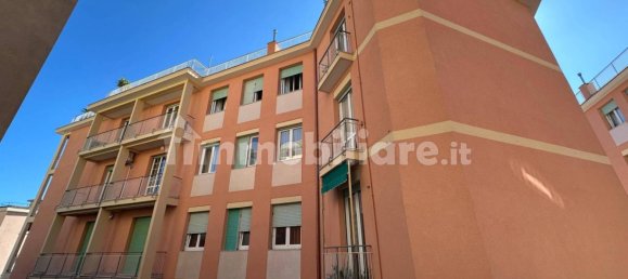 Apartamento de 4 dormitorios en Genoa, Italy No. 39192 32