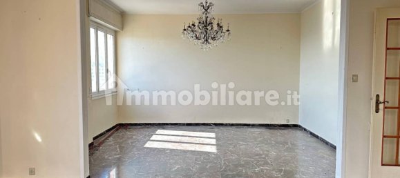 Apartamento de 4 dormitorios en Genoa, Italy No. 39192 7