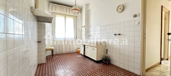 Apartamento de 4 dormitorios en Genoa, Italy No. 39192 22