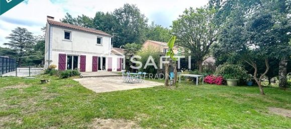 4 bedrooms House in Le Cellier, France No. 284709 10