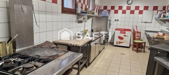 Gewerbliche Immobilie in Bourgoin-Jallieu, France 210m², Nr. 195268 7