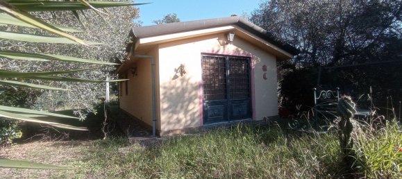 2 rooms House in Camaiore, Italy No. 66140 4