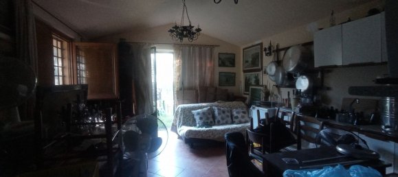 2 rooms House in Camaiore, Italy No. 66140 9