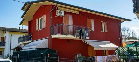 3 bedrooms House in Santarcangelo di Romagna, Italy No. 269969 4