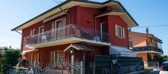 3 bedrooms House in Santarcangelo di Romagna, Italy No. 269969 5