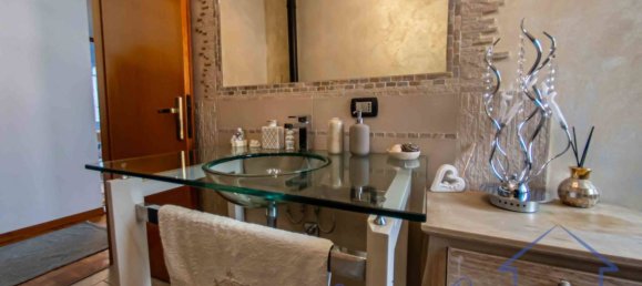 3 bedrooms House in Santarcangelo di Romagna, Italy No. 269969 13