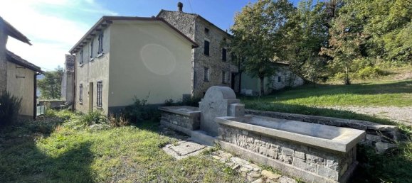 3-Zimmer Haus in Bardi, Italy, Nr. 153647 2