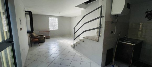 3-Zimmer Haus in Bardi, Italy, Nr. 153647 6