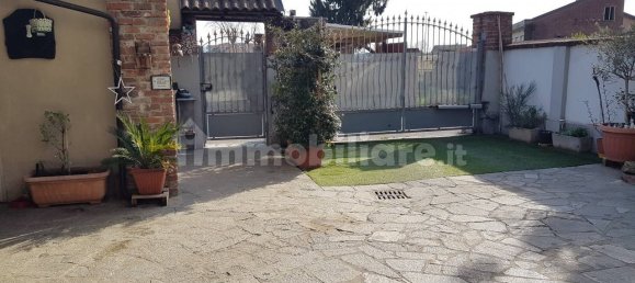 4 bedrooms Villa in Chivasso, Italy No. 89985 13