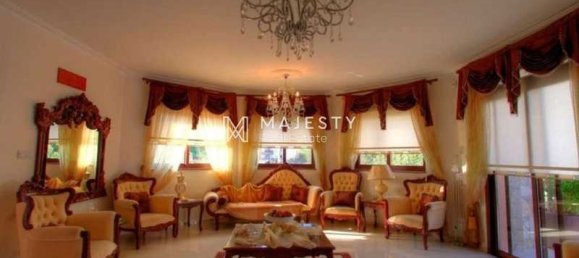 6 bedrooms Villa in Limassol, Cyprus No. 19909 2