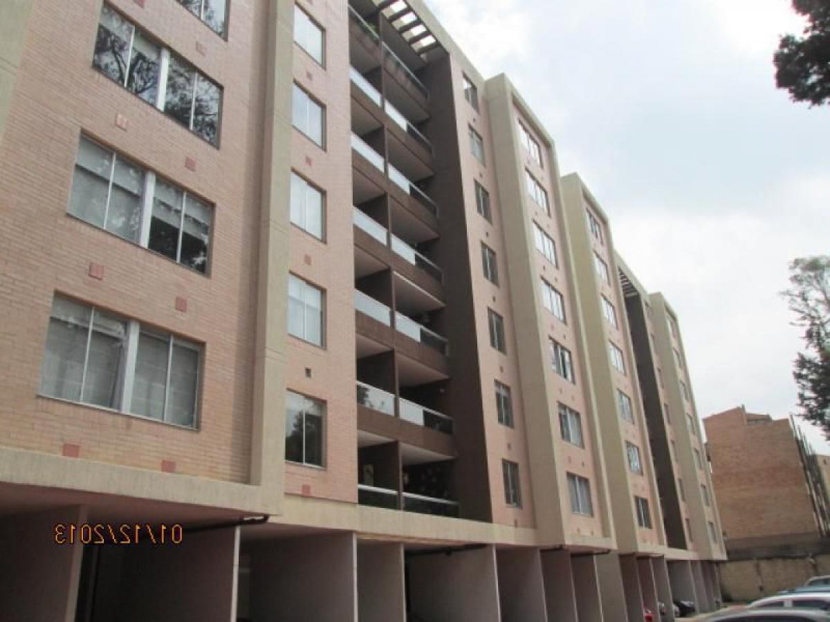 3 bedrooms House in Bogota, Colombia No. 10752