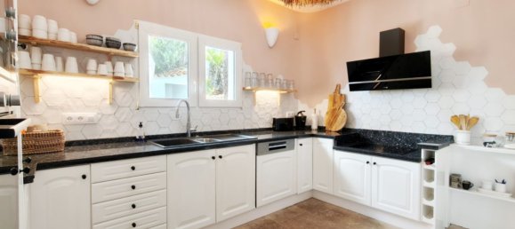 4 Schlafzimmer Haus in Moraira, Spain, Nr. 90479 20