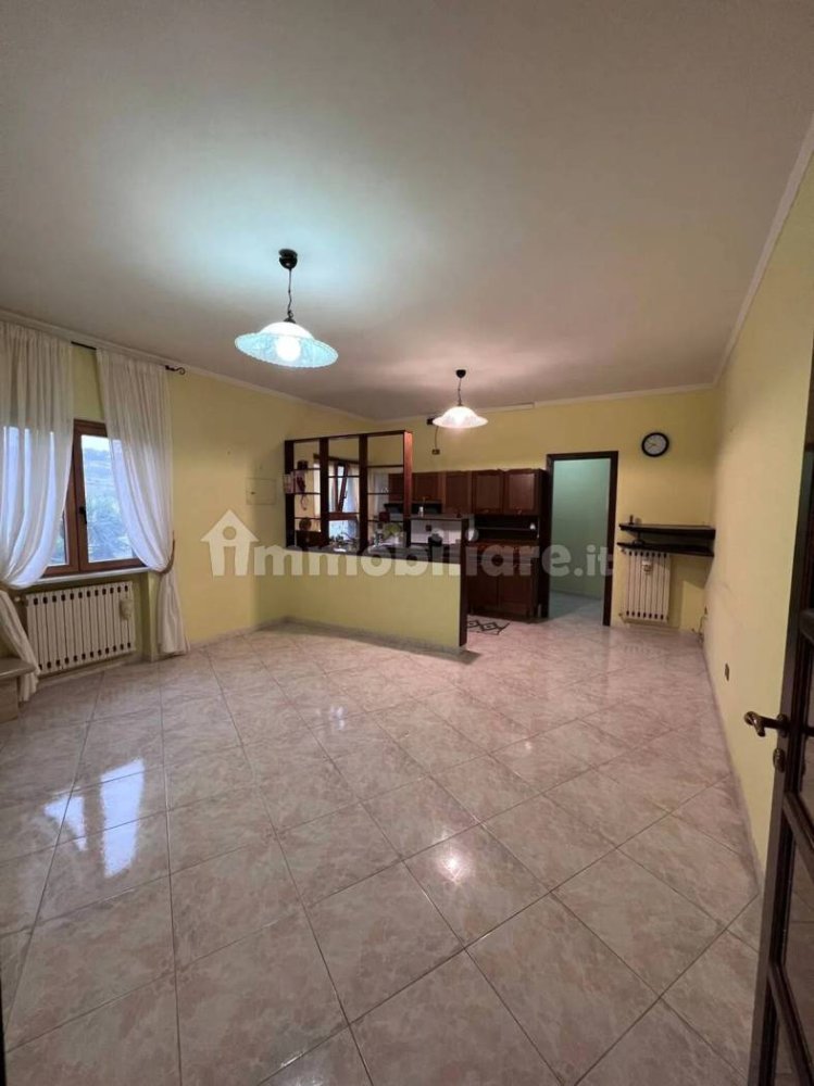 5 bedrooms Apartment in Catanzaro, Italy No. 344195