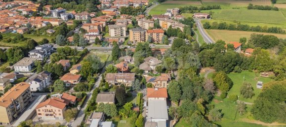 Entrepôt à Cornate d'Adda, Italy 897m² No. 291559 2