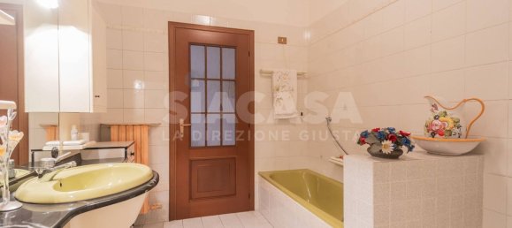Entrepôt à Cornate d'Adda, Italy 897m² No. 291559 44