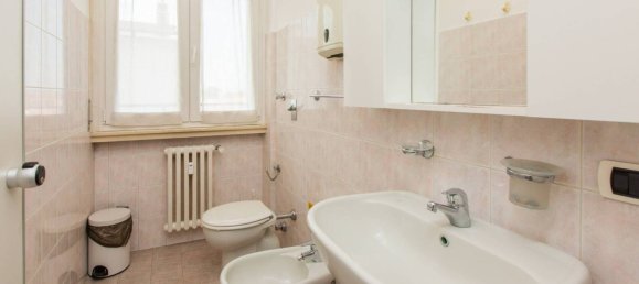 5-Zimmer Büro in Gallarate, Italy, Nr. 71360 16