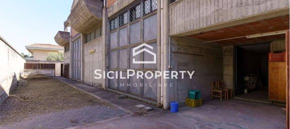 5 rooms Building in Fiumefreddo di Sicilia, Italy No. 74527 3