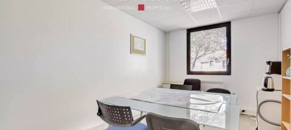 181m² Office in Viroflay, France No. 188554 9