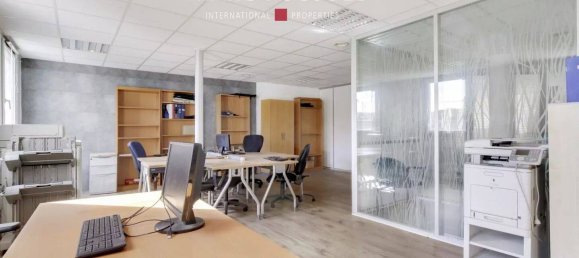 181m² Office in Viroflay, France No. 188554 7