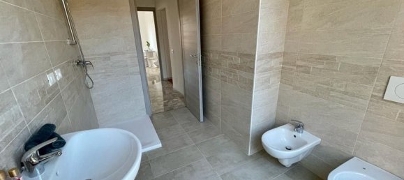 Квартира с 4 комнатами в Комо, Италия № 268854 17