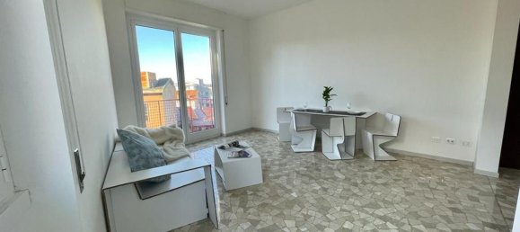 Квартира с 4 комнатами в Комо, Италия № 268854 2