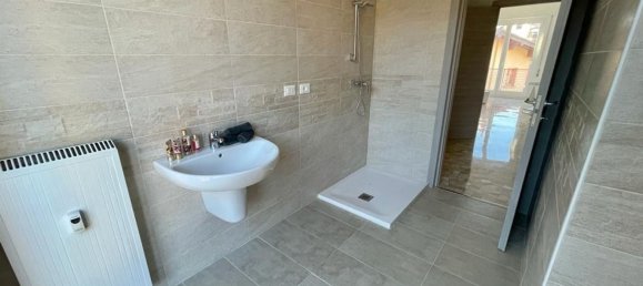 Квартира с 4 комнатами в Комо, Италия № 268854 18