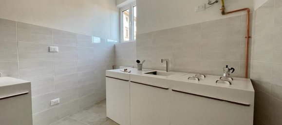 Квартира с 4 комнатами в Комо, Италия № 268854 9